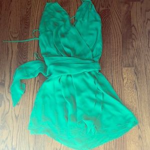 Fun, lovely green number!